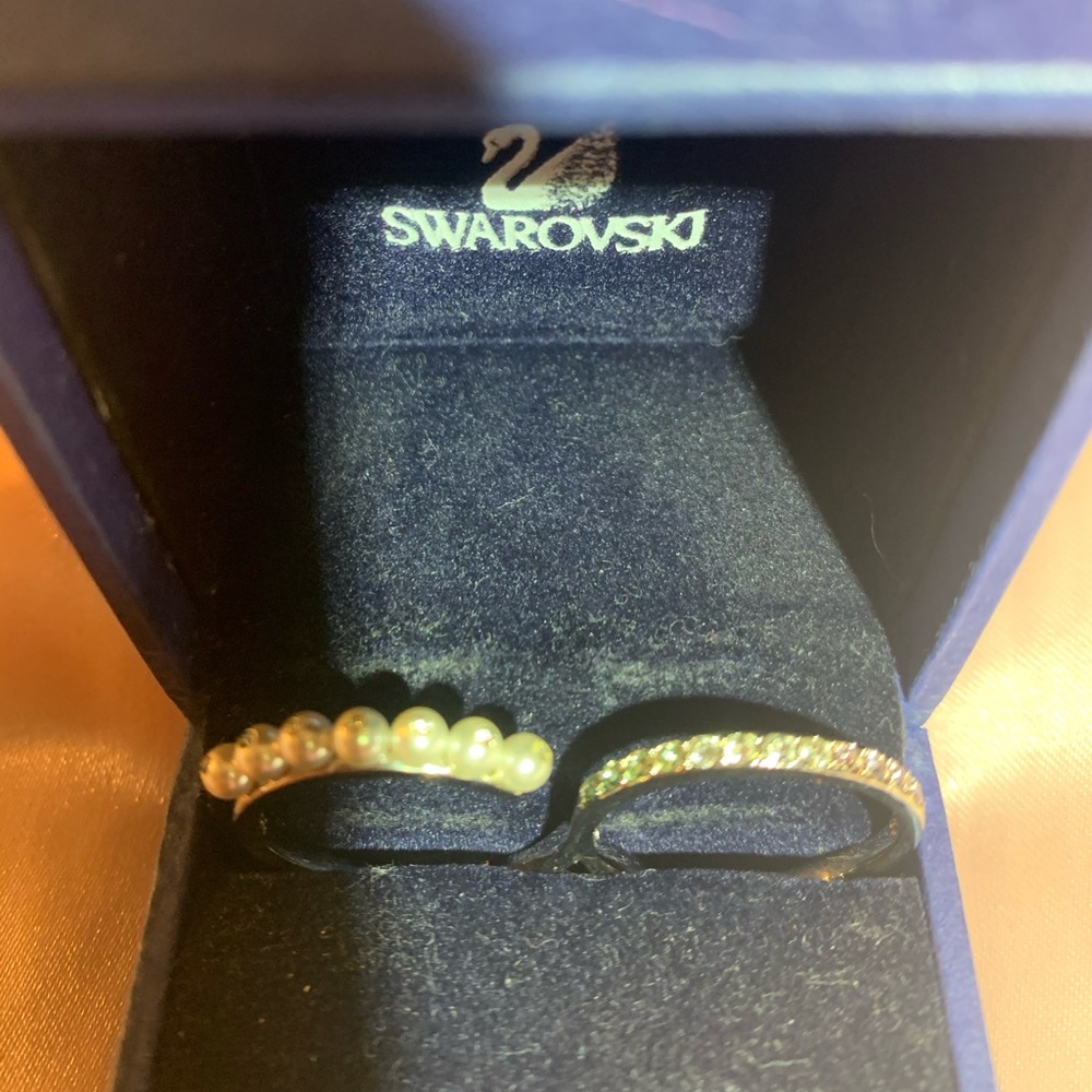Swarovski twist set ring.